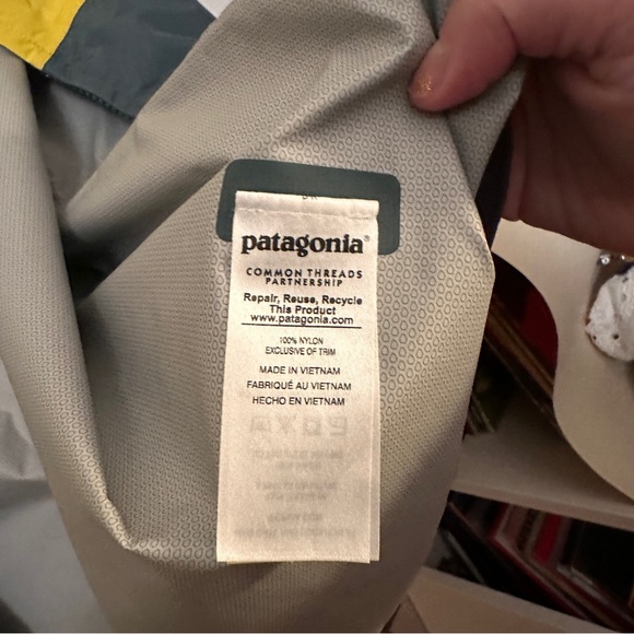 Patagonia Torentshell 2.5L Jacket - Picture 7 of 10